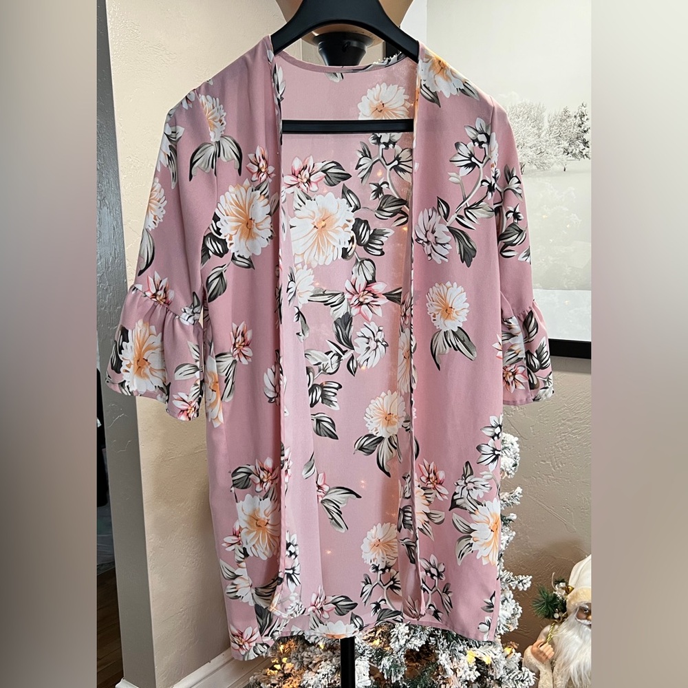 SHEIN Pink Floral Open Front Kimono Lightweight Chiffon Cover Up